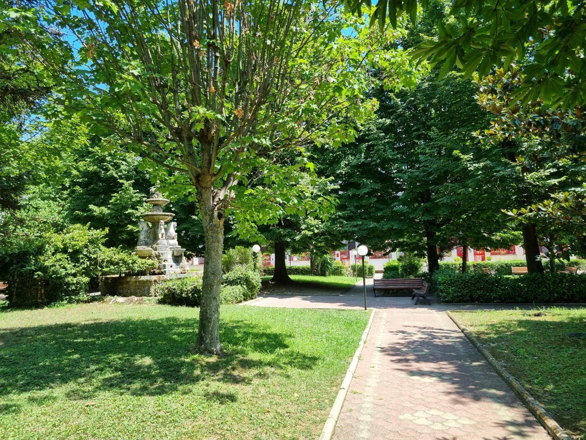 Intero Appartamento Con Giardino E Parcheggio Rome Extérieur photo